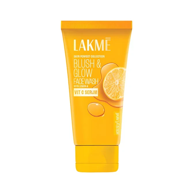 LAKEME Blush & Glow Brightening Face Wash